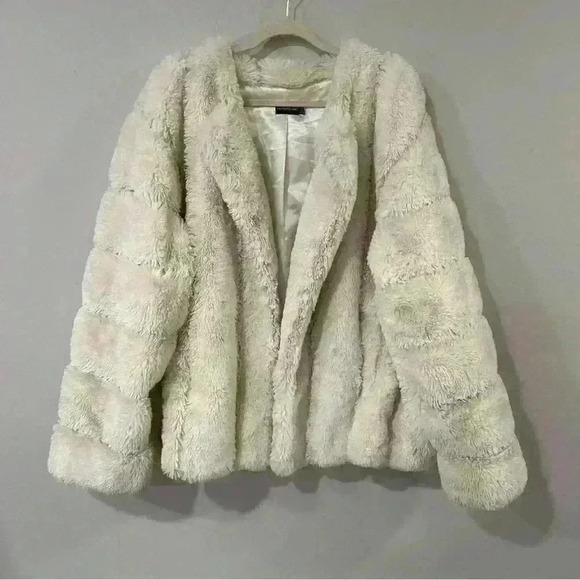 PrettyLittleThing Faux Fur Bubble Coat Cream Ivory Oversized Women’s Size 12 - Picture 5 of 11